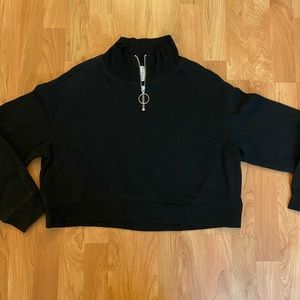 Cropped sweatshirt